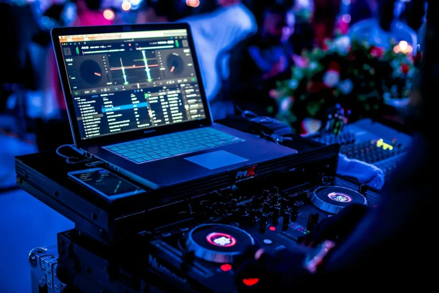 Renginio fotografija — Atlikėjai ir DJ